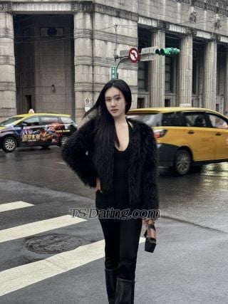 trans girl Cheetar 1348304