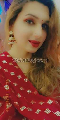 trans girl Cyliena 0599885