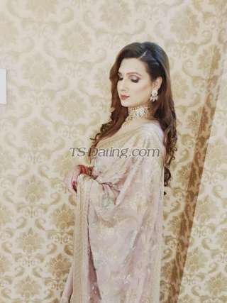 trans girl Cyliena 2199175