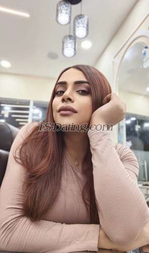 trans girl DQueenDivya 1012587 trans girl DQueenDivya 1012587