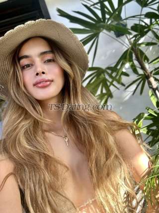 trans girl Daisyrie 3499378