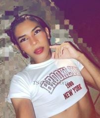 Daniela Cherr Cojedes Transex Estoy en casa esperándote, muy traviesa y con ganas de
sexo. xoxoxoxo