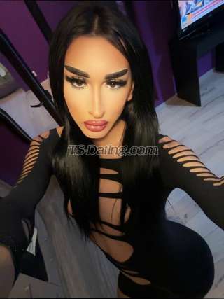 trans girl DariaBetty 9428199