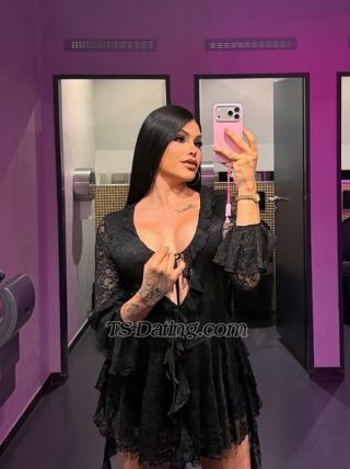 trans girl Diamondemmily 6592242