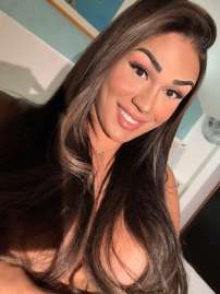 Dianna DiannaTop DiannaTop Porto Transex Olá pessoal, sou eu Dianna Shanghai uma cara nova TS ✨ Serviço completo completo: experiência GF, chuva de ouro, social, diversão, dominatrix, viagens internacionais e muito mais que você merece. 🔥 Sou uma pessoa apaixonada, temos momentos longos e especiais juntos. Não só pelas fotos eu também ofereço um serviço inteligente, podemos ter uma boa conversa e também uma boa amizade, pois para mim é muito importante ter uma boa relação com você não só pelo sexo . ✨🔥🥂⭐️❤️ Um tamanho de pau grande e curvo de 21cm, sou alto como um modelo de capa de revista com 1,82 corpo delicioso e em forma 😈 Sem pressas, sem tabus. Nós podemos fazer todos os nossos sonhos impertinentes se tornarem realidade juntos. Aguardo seu contato. Escolha sempre a qualidade. Me siga também na minha página do Instagram @diannashanghai 📲