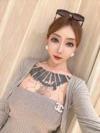 Transsexual (Pre-op) from China
