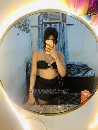 trans girl DivaDua 0169585 trans girl DivaDua 0169585