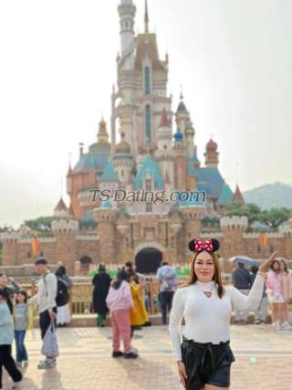 trans girl DominaRavena 0297663 trans girl DominaRavena 0297663