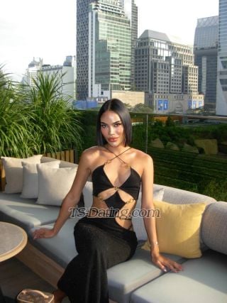 trans girl DorothyKOL 0874775