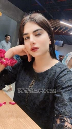 trans girl Duaali756 8251518