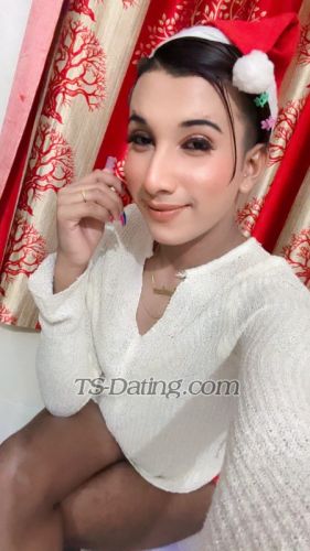 trans girl DustuRoy 7877377