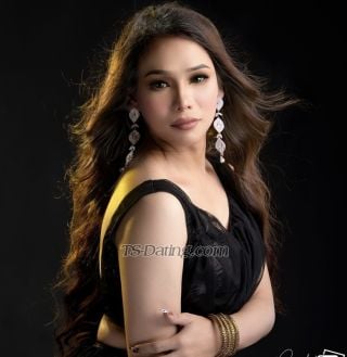 trans girl Elinaoh 5708354 trans girl Elinaoh 5708354