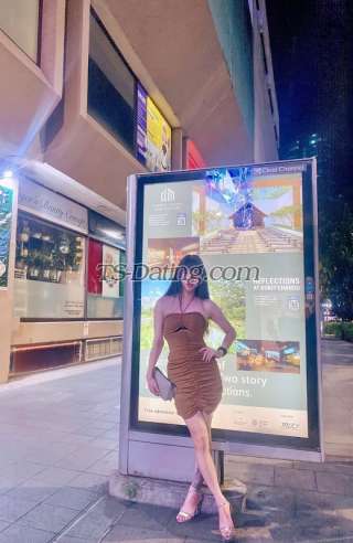 trans girl Emilia0402 1062848 trans girl Emilia0402 1062848