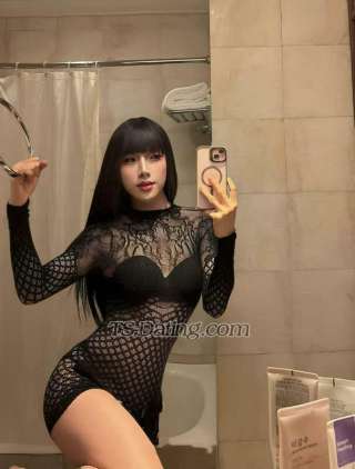 trans girl Emilia0402 9821681 trans girl Emilia0402 9821681