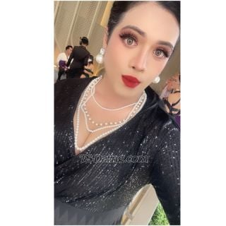 trans girl Emma6969 5703132