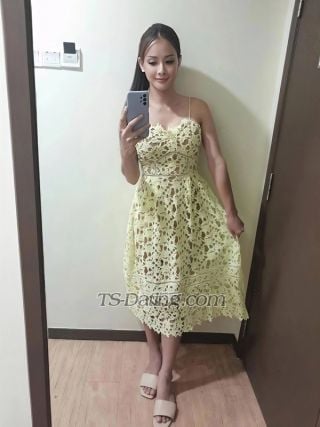 trans girl Emmi569 0488136