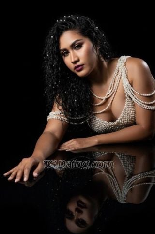 trans girl Enghel 2079067