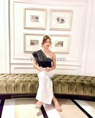 trans girl ErinHawt01 0405633 trans girl ErinHawt01 0405633
