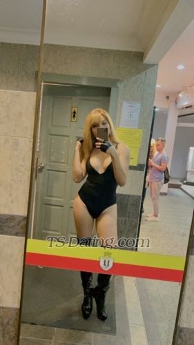 trans girl Erinching 6369377