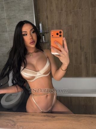 Shemale-elae0430-0438532 