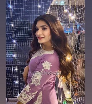 Shemale-FlorenaQ-3927813 