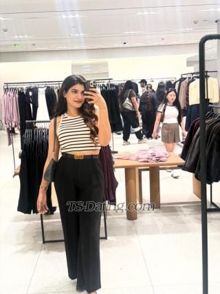 Shemale-FlorenaQ-3927836 