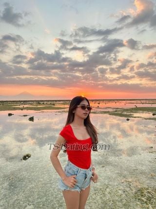 trans girl Flotrans girl 4032491