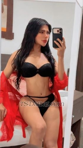 trans girl fiola22 3905436