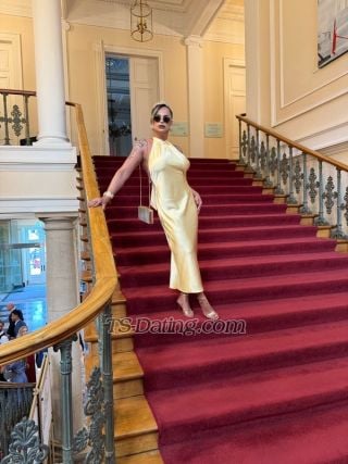 trans girl GIOVANNALUX 0434543