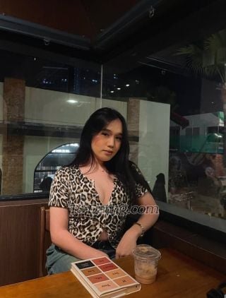 trans girl GwenLorica 0321023