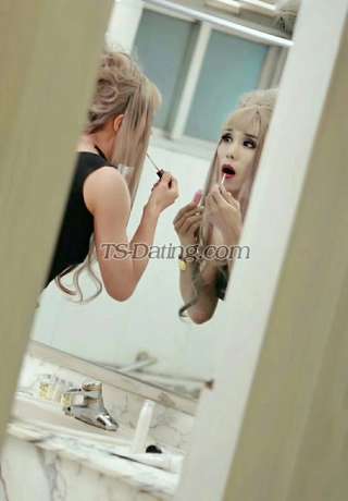trans girl HEBELEECN 5860566 trans girl HEBELEECN 5860566