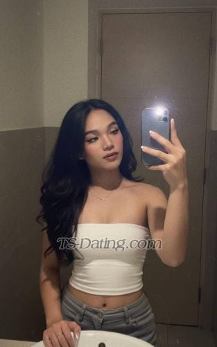trans girl Hershey04 0657525