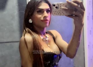 trans girl HeyYana 0188024