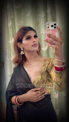 trans girl HeyYana 6301713