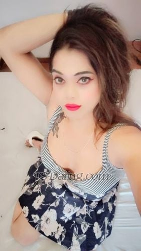 transsexual escort / HotZeenat / India