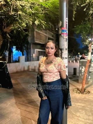 Shemale-HottestIsha-3760231