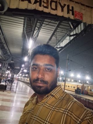 Mann / Hyder rider / Indien