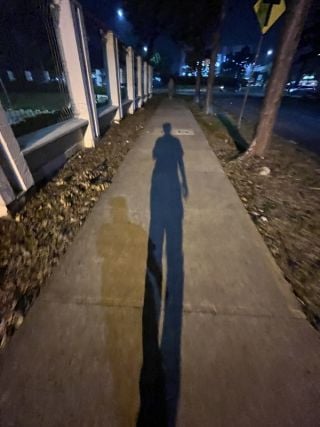 Mann - her24 - Indonesien