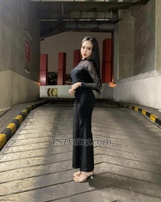 trans girl Issadoray 5924672