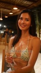 Jena Jena Sury Jena Sury Bali Transex Ciao! Sono Jena. Sono diversa! Sono istruita, di buone anime, di buon cuore, esuberante, femminile, ossessionata dall'arte e amo abbracciare il mio vero io.