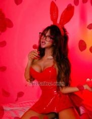 Jennifer whit Kolkata TS escort 
