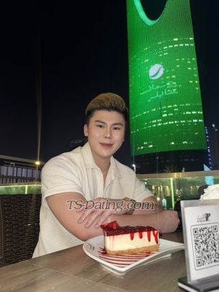 Shemale-JohnTop-2726355 