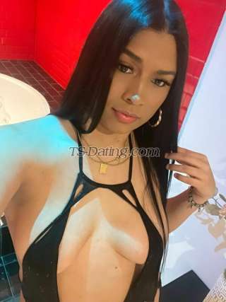 trans girl KATALE 0958789 trans girl KATALE 0958789