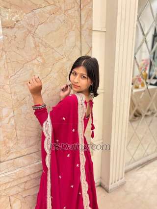 trans girl Kaashvi 0449058 trans girl Kaashvi 0449058