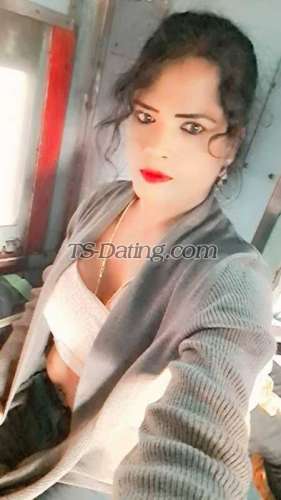 trans girl Kamini 1541703 trans girl Kamini 1541703