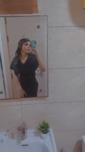 KamyyaPriya-7169613 