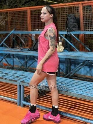 trans girl Katniss18 9784505