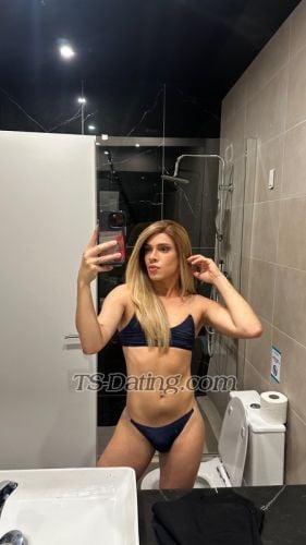 trans girl KellyUccman 9206966 trans girl KellyUccman 9206966