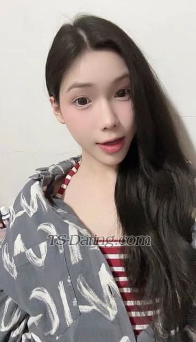 trans girl Khiem1503 5498704