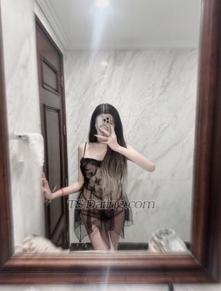 trans girl Khiem1503 6101524
